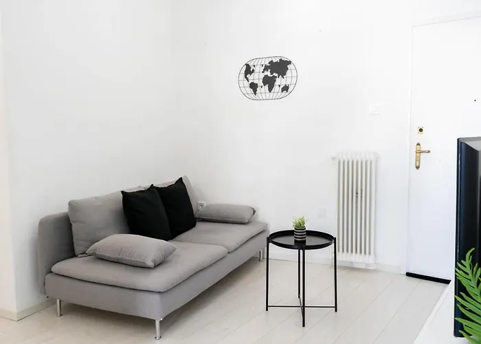 Bright Modern Apt View Of The Acropolis 5 Min Walk