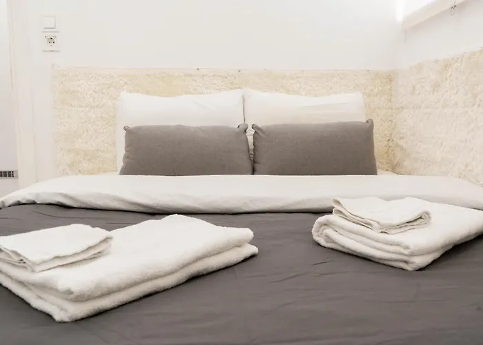 Bright Modern Apt View Of The Acropolis 5 Min Walk