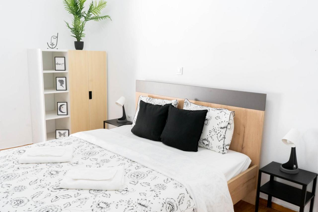 Bright Modern View Of The Acropolis 5 Min Walk Apartment Athens